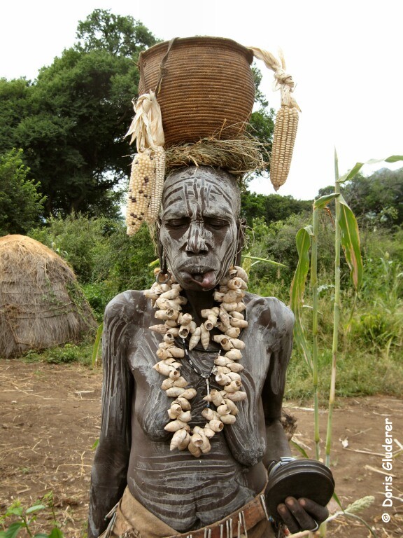 MursiWoman_Ethiopia